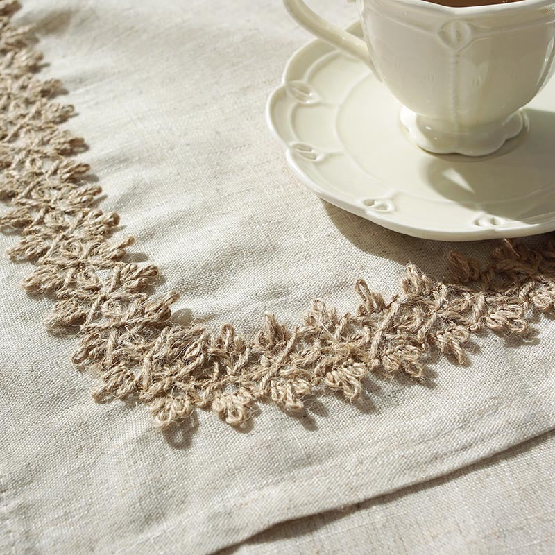 Elegant Vintage Linen American Style Tablecloth