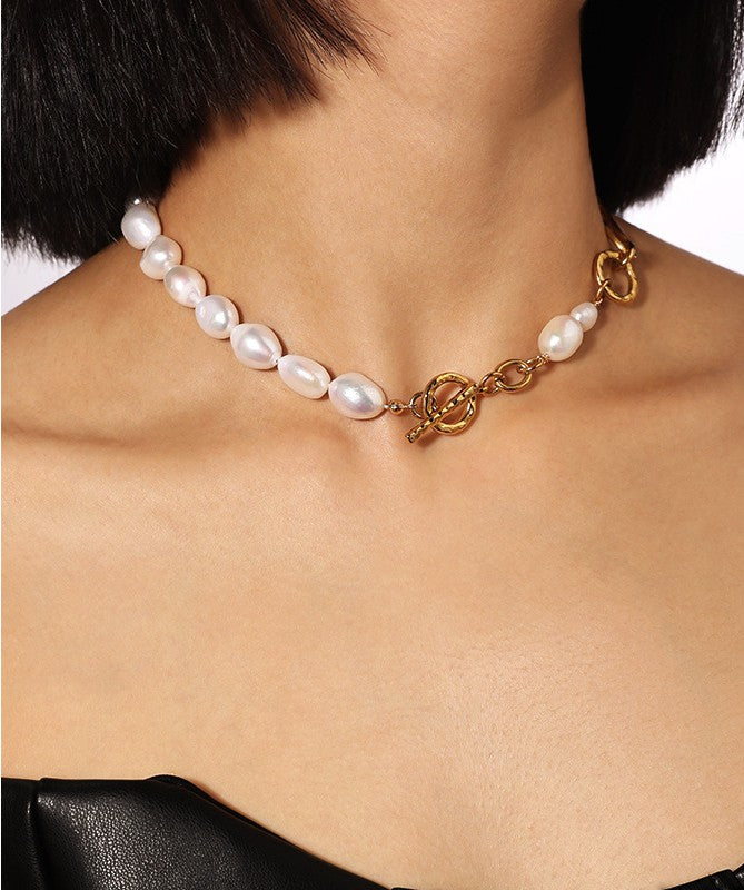 Baroque Pearl Gold-Plated Toggle Clasp Necklace